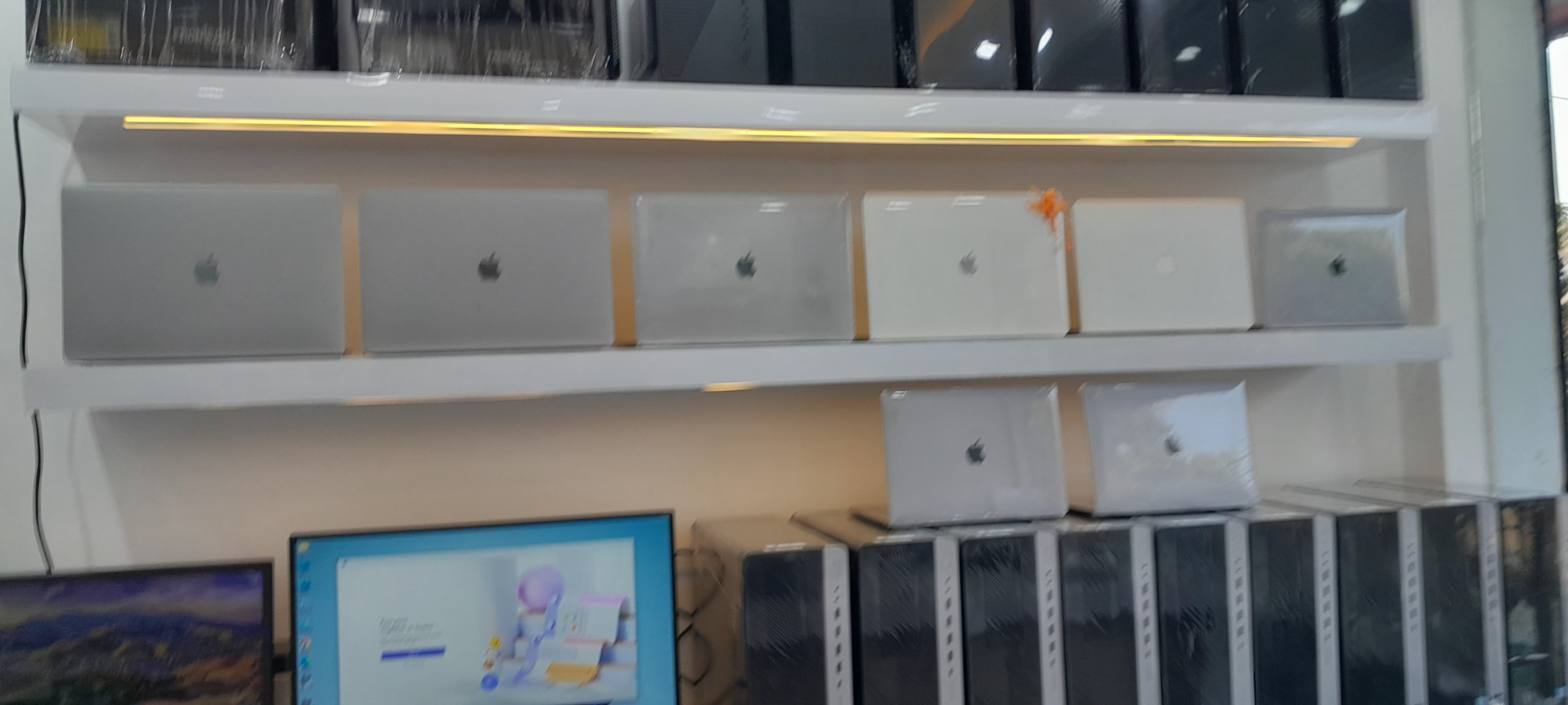 Laptop repair service